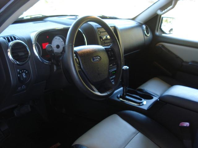 Ford Explorer Sport Trac 2007 photo 1