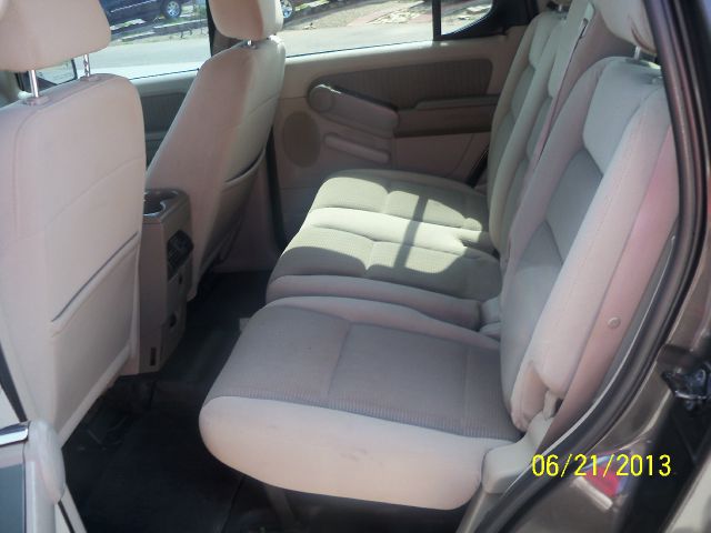 Ford Explorer Sport Trac 2007 photo 2