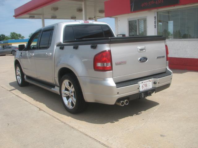 Ford Explorer Sport Trac 2008 photo 3