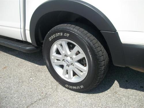 Ford Explorer Sport Trac 2008 photo 1