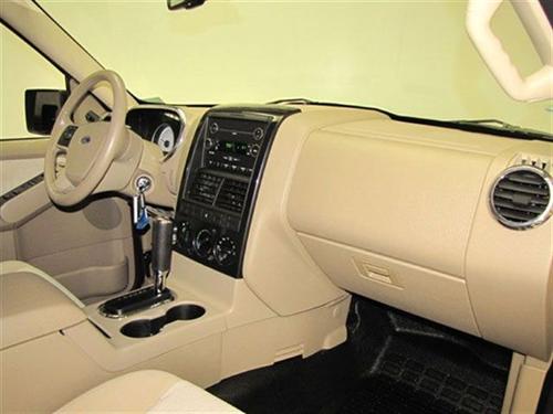 Ford Explorer Sport Trac 2008 photo 1