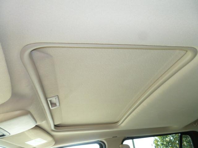 Ford Explorer Sport Trac 2010 photo 2