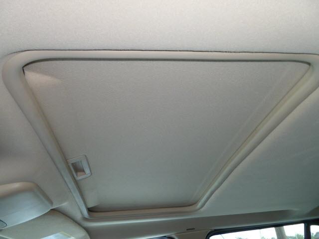 Ford Explorer Sport Trac 2010 photo 1