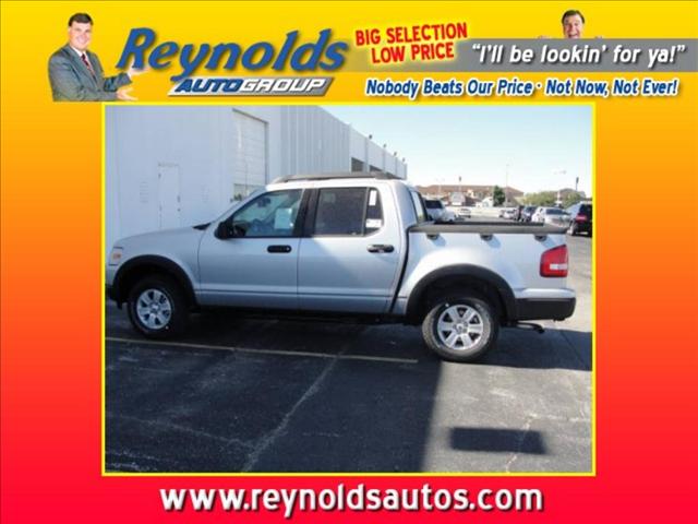 Ford Explorer Sport Trac 2010 photo 1