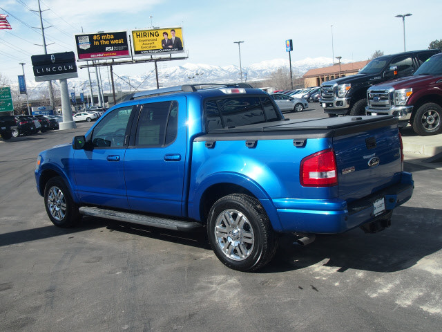 Ford Explorer Sport Trac 2010 photo 2