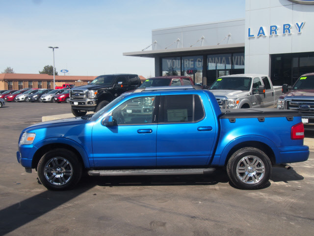 Ford Explorer Sport Trac 2010 photo 3