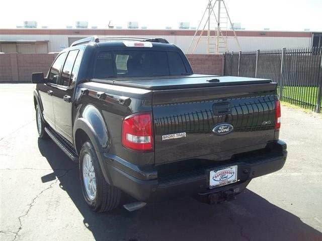 Ford Explorer Sport Trac 2010 photo 2