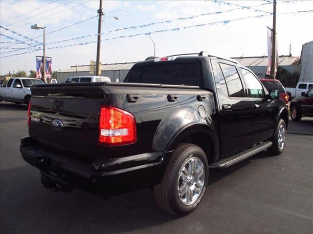 Ford Explorer Sport Trac 2010 photo 2