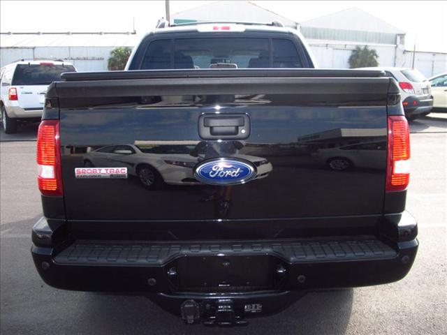 Ford Explorer Sport Trac 2010 photo 3