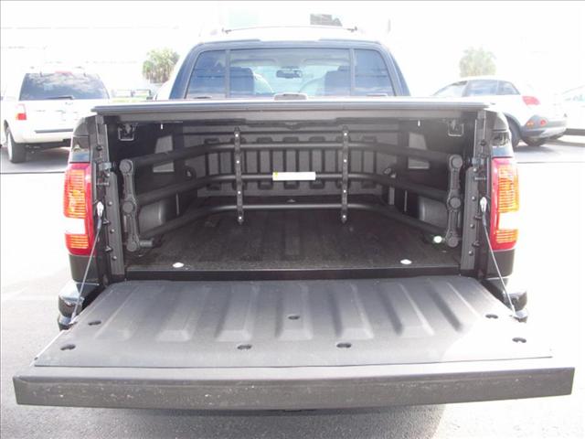 Ford Explorer Sport Trac 2010 photo 4