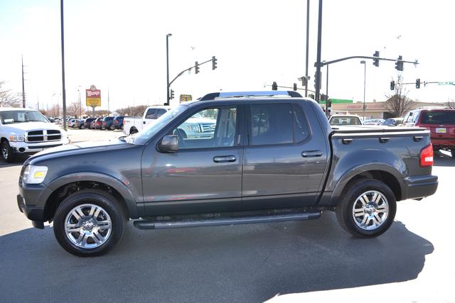 Ford Explorer Sport Trac 2010 photo 1