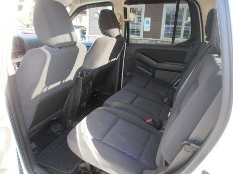 Ford Explorer Sport Trac 2010 photo 3