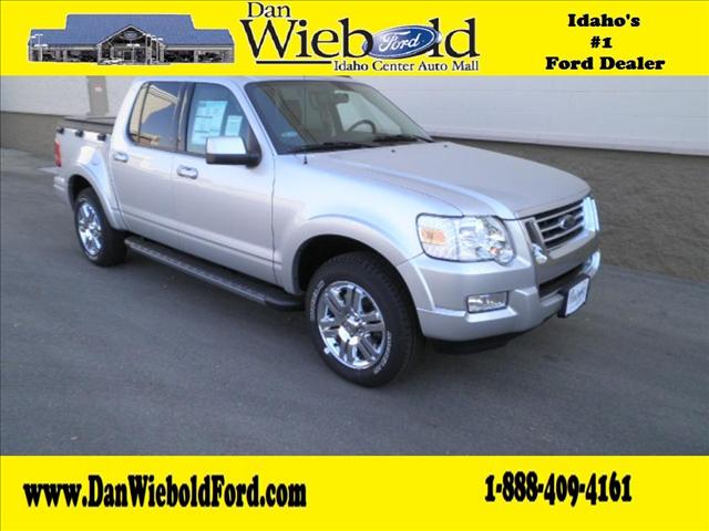 Ford Explorer Sport Trac V8 Pickup