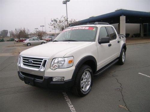 Ford Explorer Sport Trac 2010 photo 1