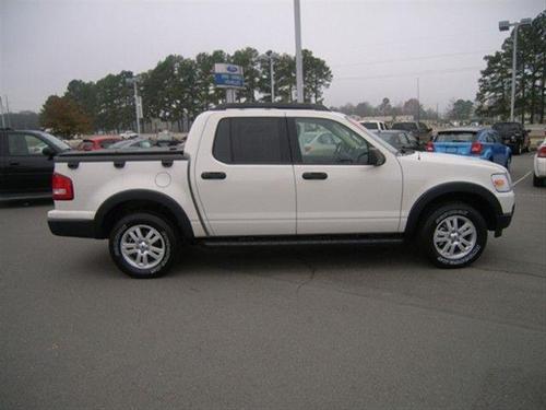Ford Explorer Sport Trac 2010 photo 3