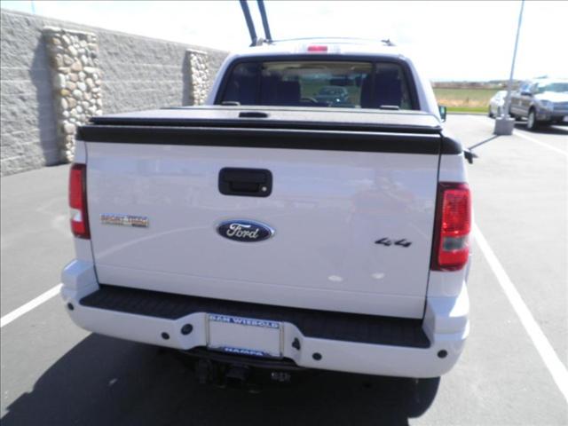 Ford Explorer Sport Trac 2010 photo 3