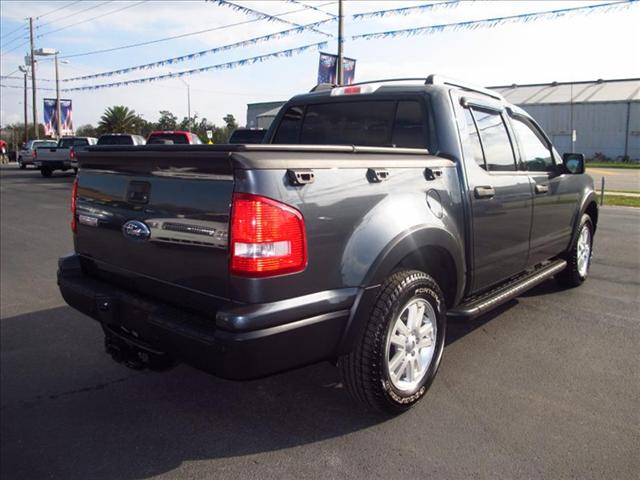 Ford Explorer Sport Trac 2010 photo 2