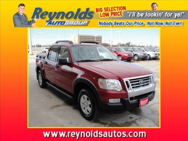Ford Explorer Sport Trac 2010 photo 2