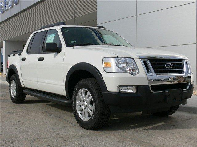 Ford Explorer Sport Trac 2010 photo 1