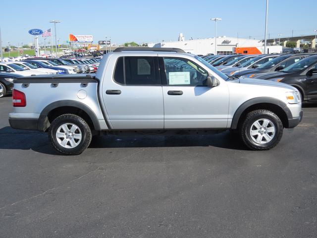 Ford Explorer Sport Trac 2010 photo 13