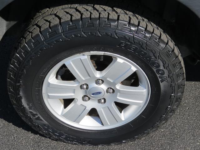 Ford Explorer Sport Trac 2010 photo 3