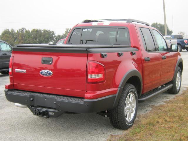 Ford Explorer Sport Trac 2010 photo 2