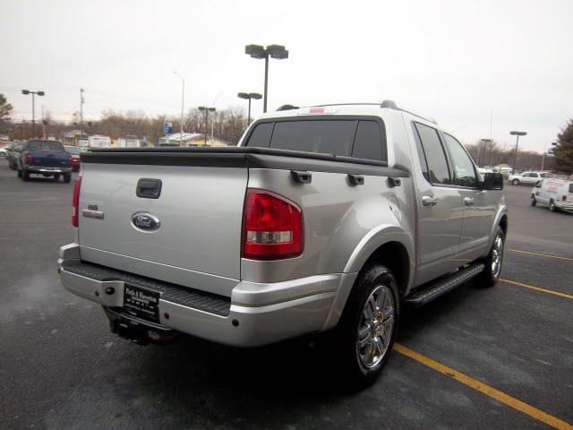 Ford Explorer Sport Trac 2010 photo 2