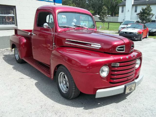 Ford F-1 1949 photo 2