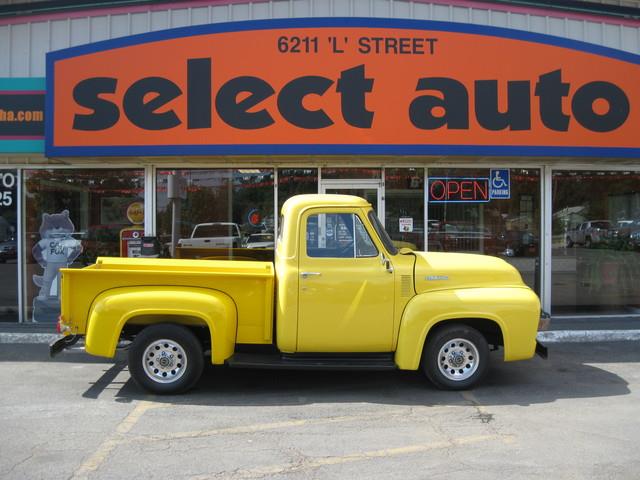 Ford F-100 1953 photo 2