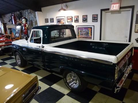 Ford F-100 1966 photo 12
