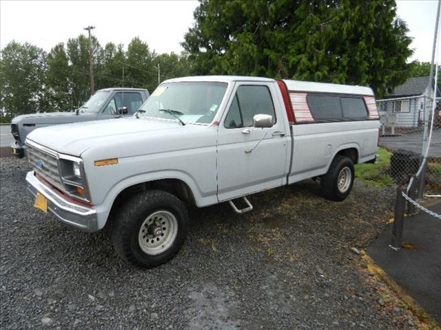 Ford F-150 1985 photo 0