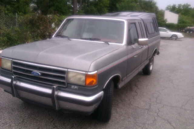 Ford F-150 1990 photo 0