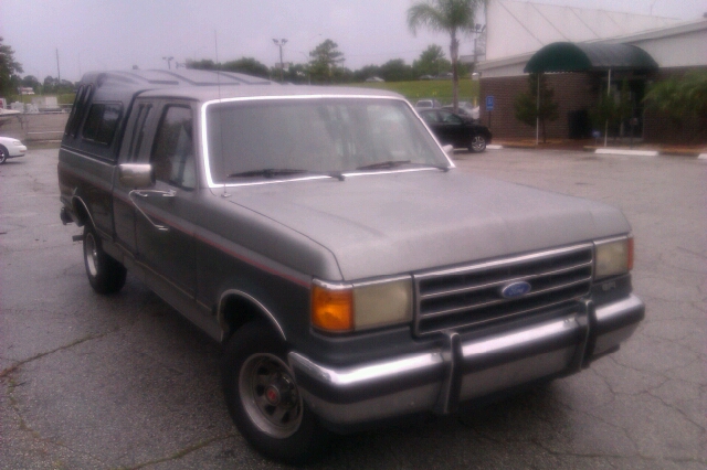 Ford F-150 1990 photo 2