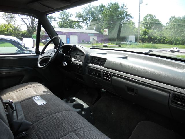 Ford F-150 1992 photo 4