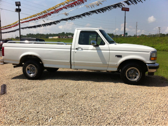 Ford F-150 ESi Pickup Truck