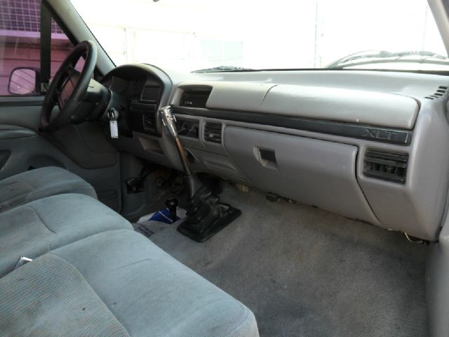 Ford F-150 1996 photo 14