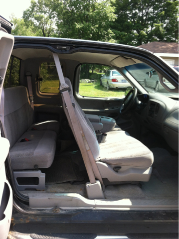 Ford F-150 1997 photo 2