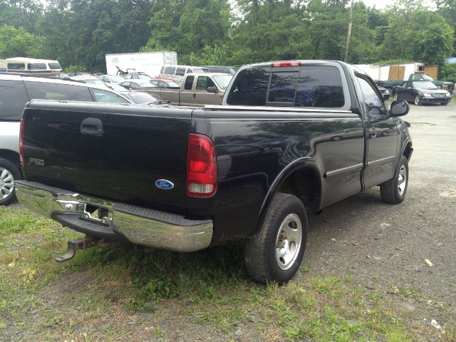 Ford F-150 1997 photo 2