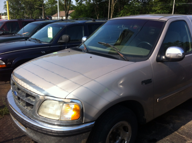 Ford F-150 1997 photo 1