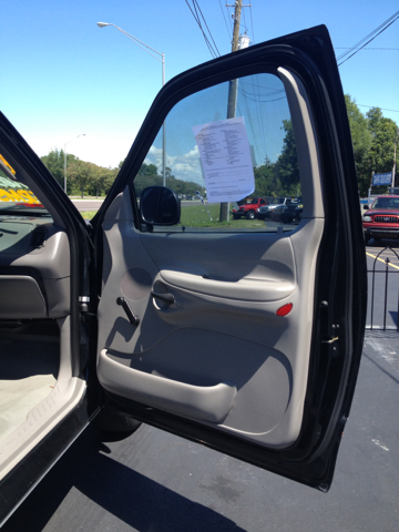 Ford F-150 1997 photo 2