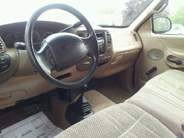 Ford F-150 1998 photo 1