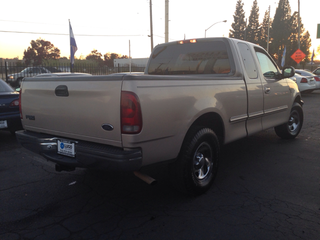 Ford F-150 1998 photo 2