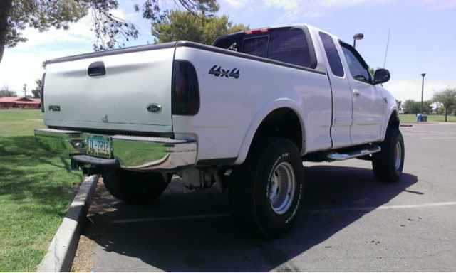 Ford F-150 1999 photo 2