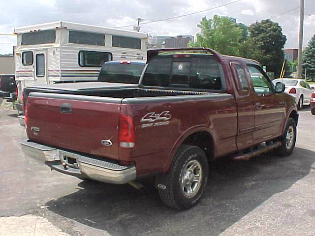 Ford F-150 4WD XLT Extended Cab Pickup