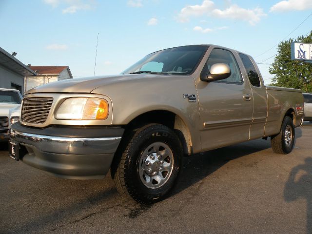 Ford F-150 2000 photo 1