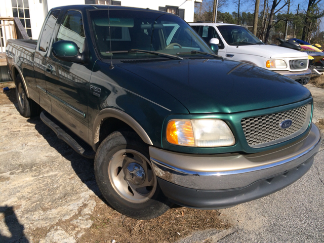 Ford F-150 2000 photo 1