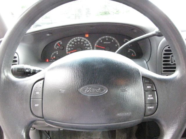 Ford F-150 2000 photo 11