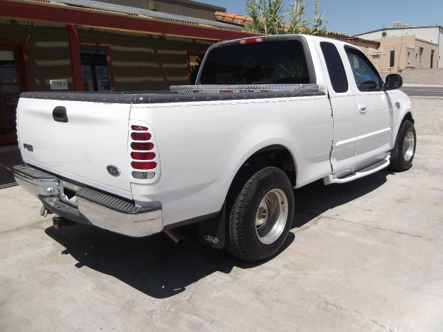 Ford F-150 2000 photo 0