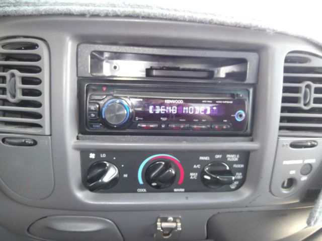 Ford F-150 2000 photo 3