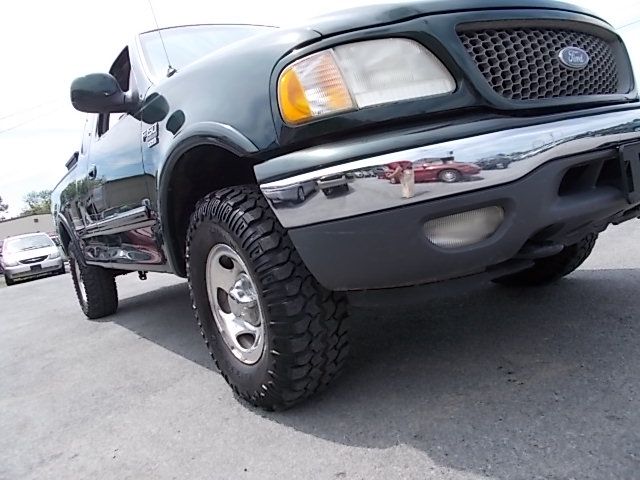 Ford F-150 2001 photo 0